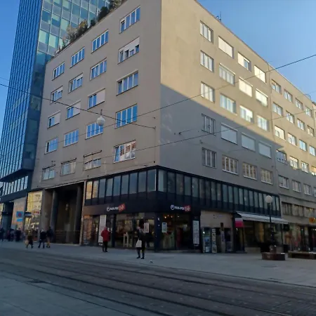 Daphne Apartment *